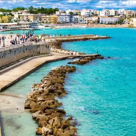 Puglia Ospita - *